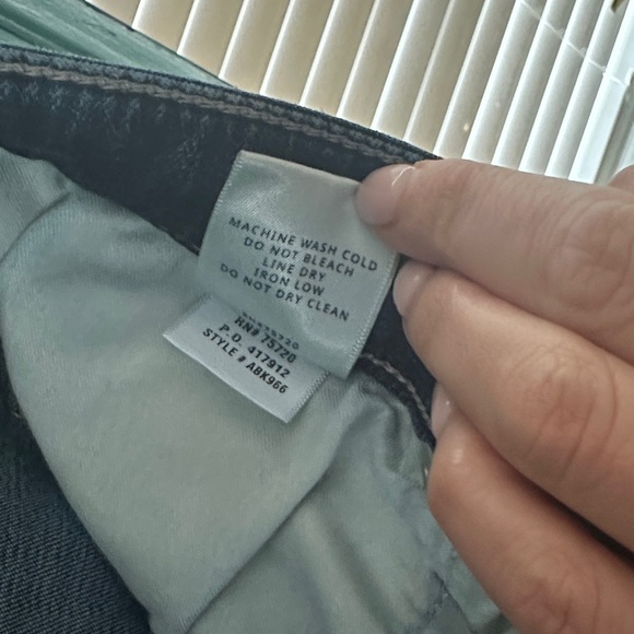 BKE Gabby Curvy High Rise Boot Cut Jeans w. Distressed back pockets - Picture 7 of 9